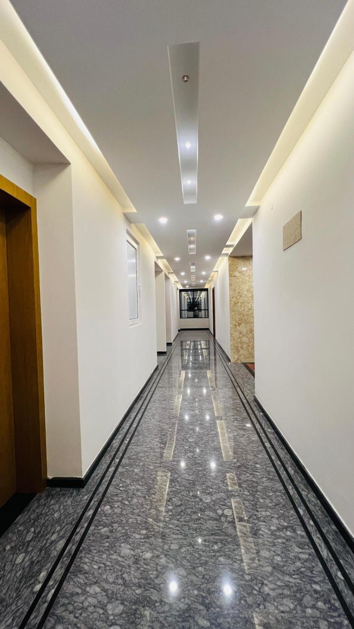 Hotel Aashraya Dod Jala Buitenkant foto
