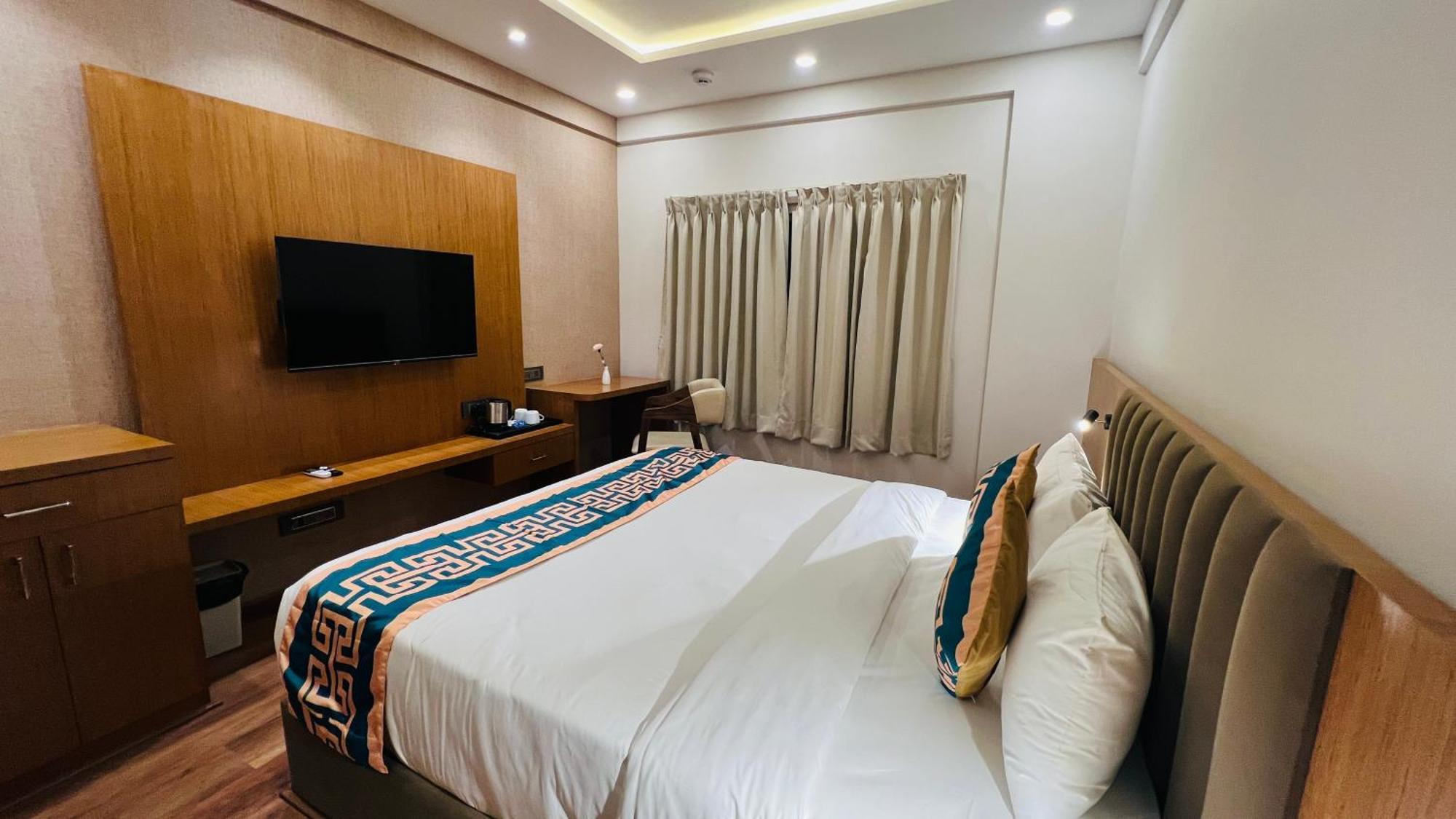 Hotel Aashraya Dod Jala Buitenkant foto