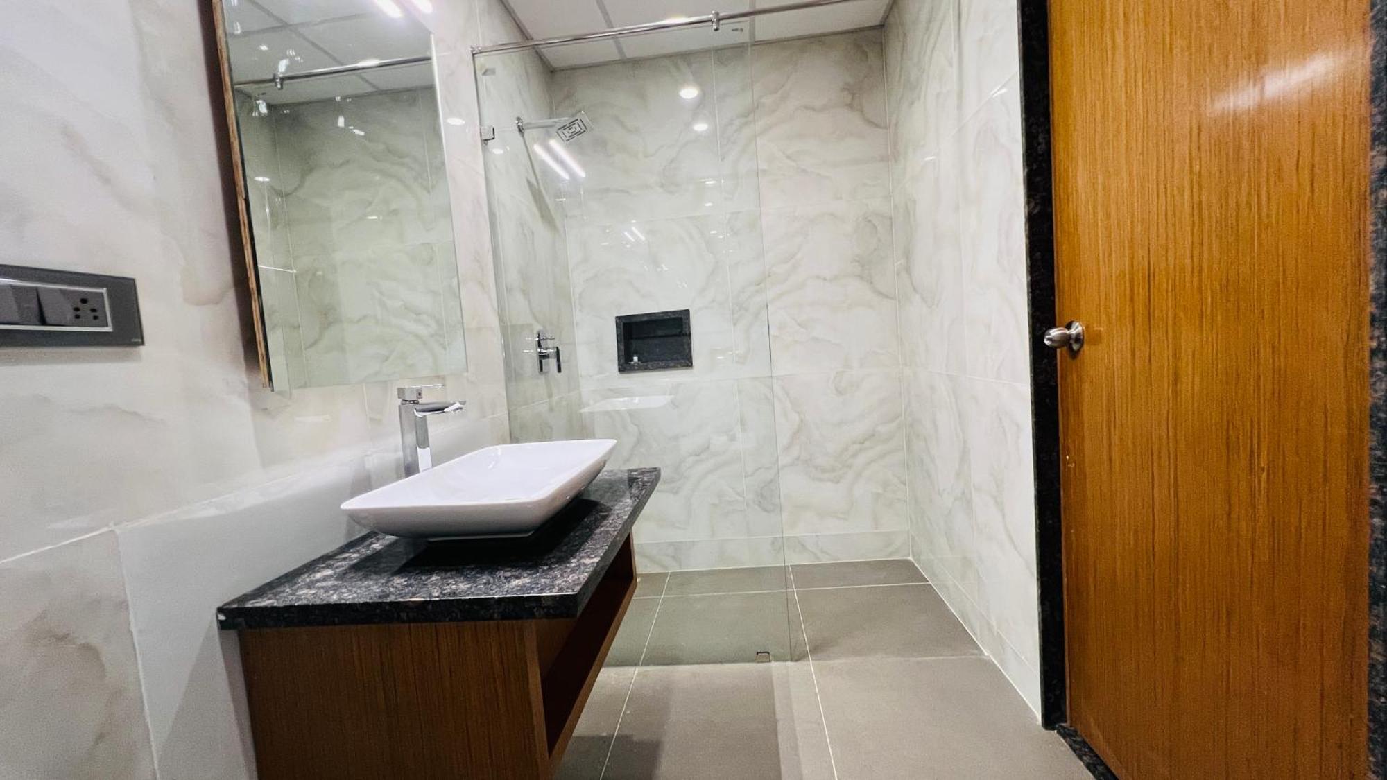 Hotel Aashraya Dod Jala Buitenkant foto