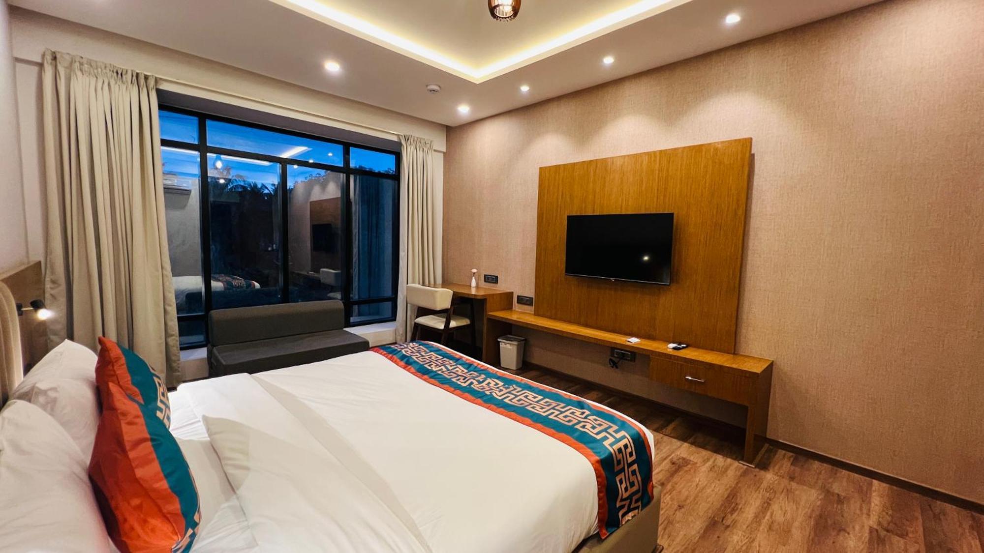 Hotel Aashraya Dod Jala Buitenkant foto