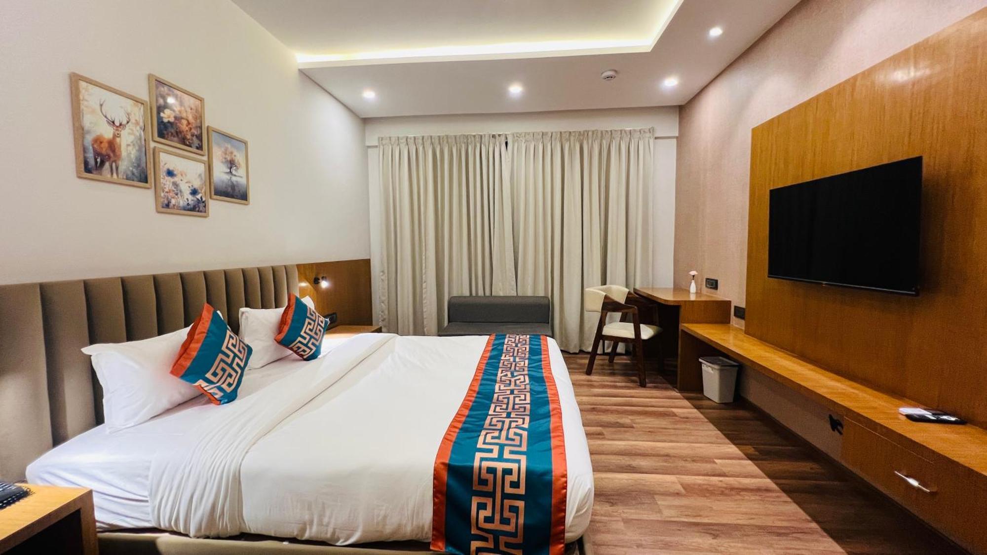 Hotel Aashraya Dod Jala Buitenkant foto